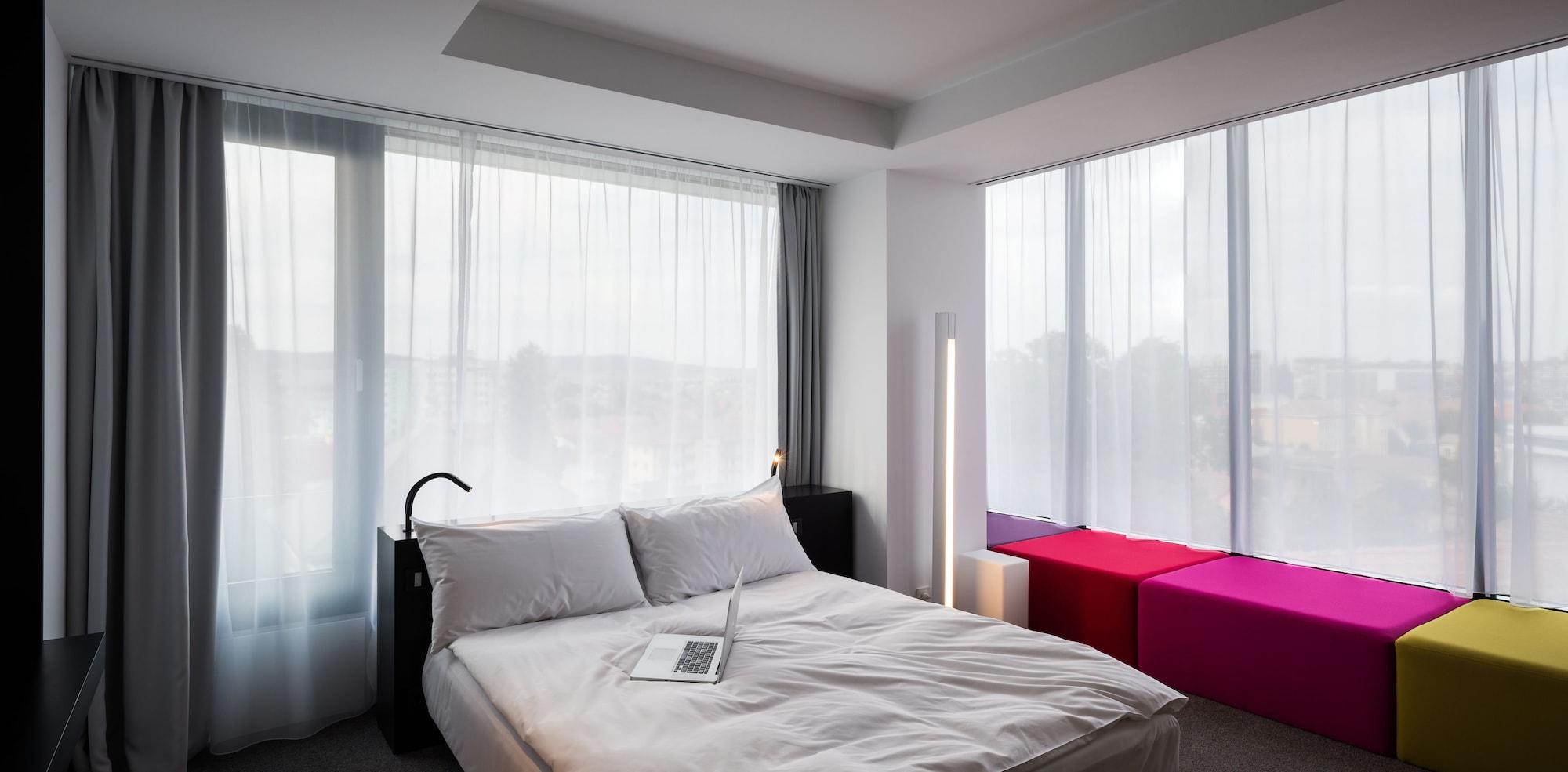 Hotel Privo Targu Mures Ngoại thất bức ảnh